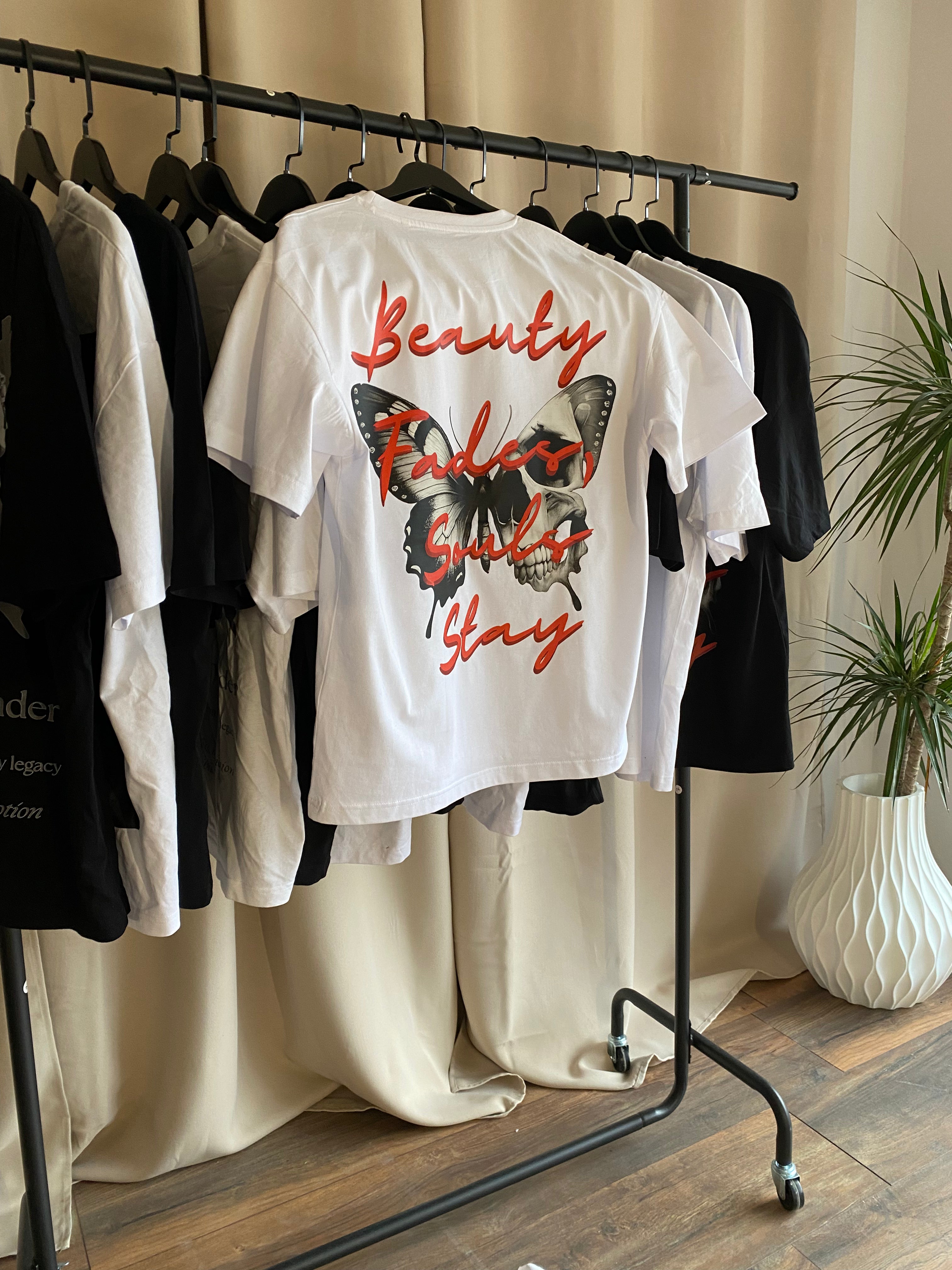 Beauty Fades – Souls Stay - oversized