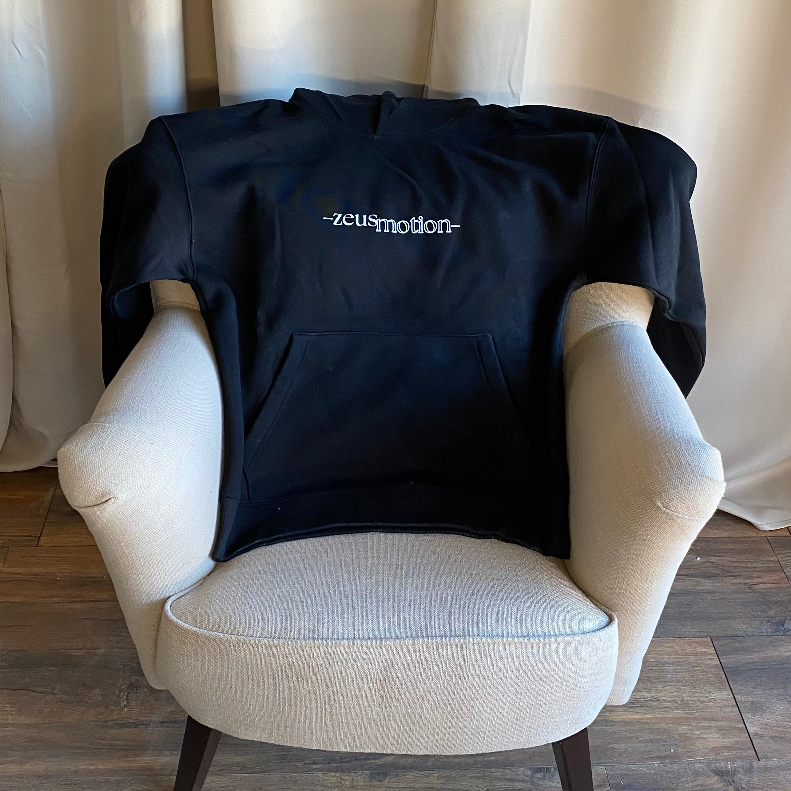 Essential Power - black